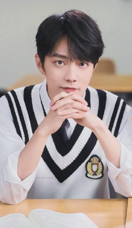 狗仔爆料杨紫肖战假后肖战发视频,杨紫肖战假戏真做?肖战视频回应引发热议 第1张 狗仔爆料杨紫肖战假后肖战发视频,杨紫肖战假戏真做?肖战视频回应引发热议 第1张